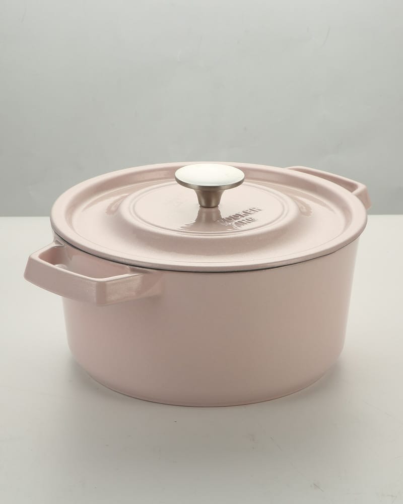 Cocotte en fonte, rose poudré